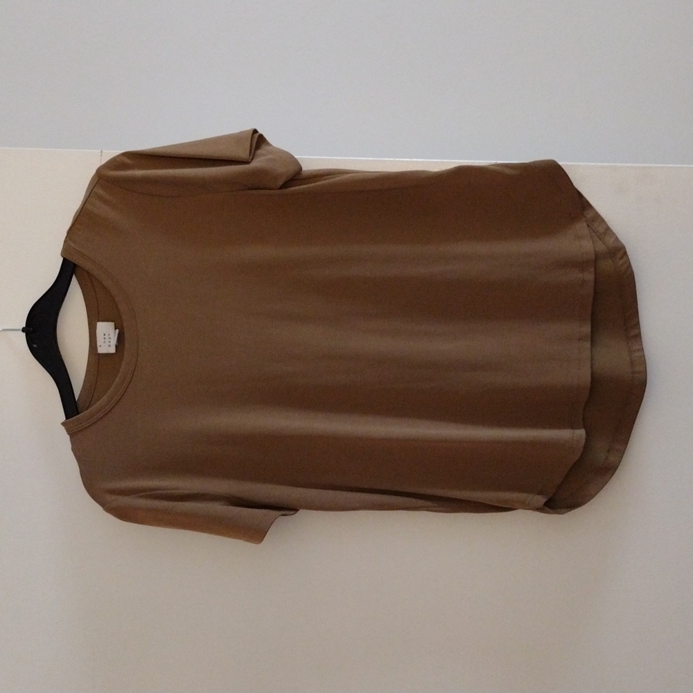 A new day, brown short sleeve t shirt size xsmall